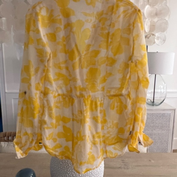 Anthropology happy yellow and white light weight size small peplum blouse - Picture 2 of 7